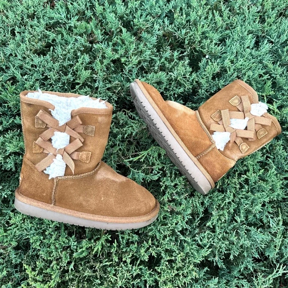Koolaburra by UGG Kids Victoria Short Winter Boots Size‎ 1 Chestnut Brown